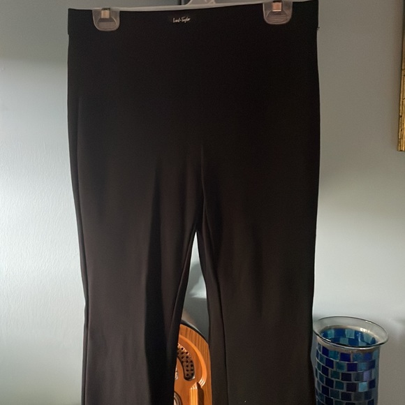 ❤️ 5/$15 Lord and Taylor crop pants - Picture 2 of 4